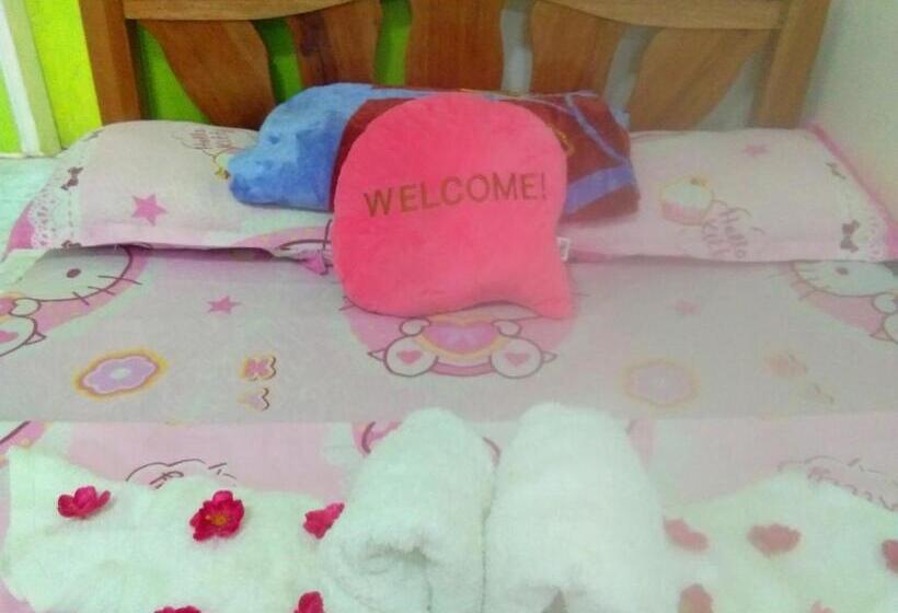 اتاق اکونومی, Casaoro Homestay