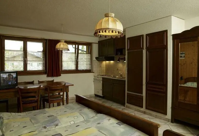 スタンダードトリプルルーム, Hôtel Gîte Rural à 3 Km De Delémont