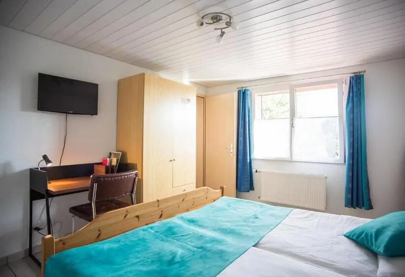 スタンダードシングルルーム, Hôtel Gîte Rural à 3 Km De Delémont