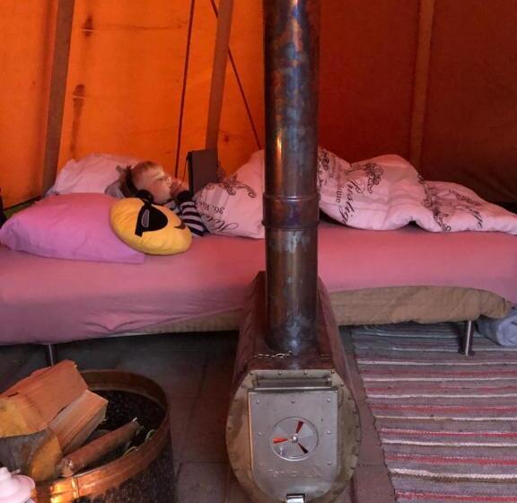 Standard Tent, Strandheimen Guesthouse