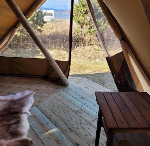 Standard Tent, Strandheimen Guesthouse