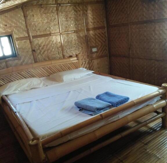 豪华家庭房间, Calayo Beach Resort