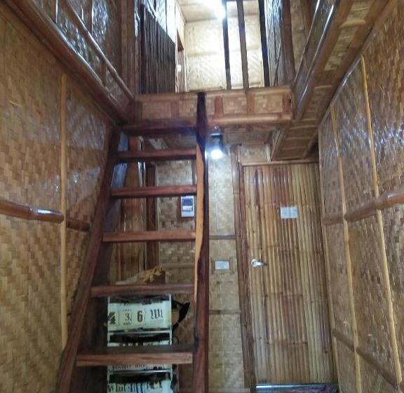 חדר משפחתי דלוקס, Calayo Beach Resort