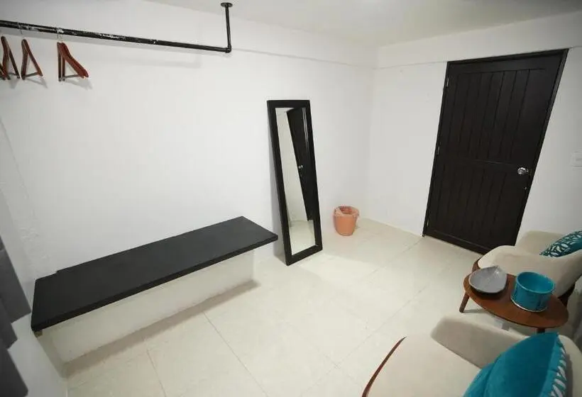 اتاق استاندارد با تخت بزرگ, Downtown Hostel Chetumal