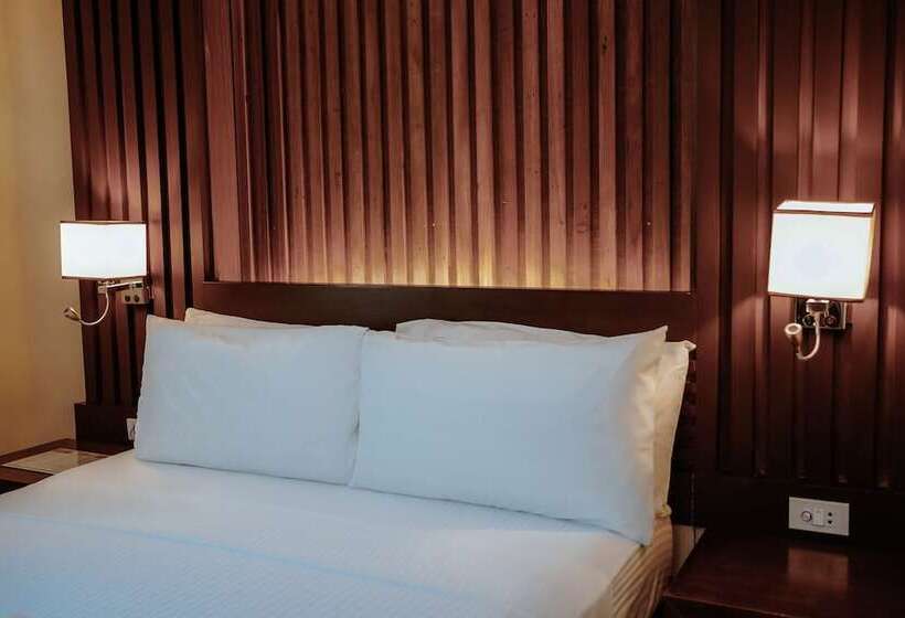 اتاق لوکس, Emerald Boutique