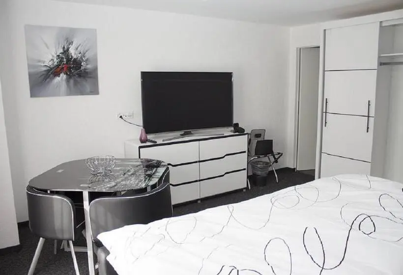 Standard-huone Terassi, Hôtel Du Chasseur