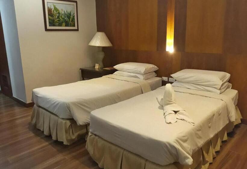 اتاق سوپریور, La Fiesta