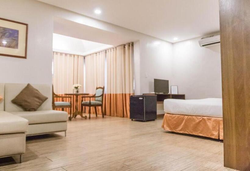 سوییت اجرایی, La Fiesta