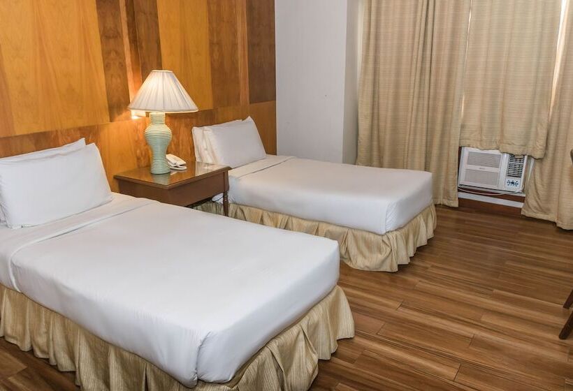 اتاق سوپریور, La Fiesta