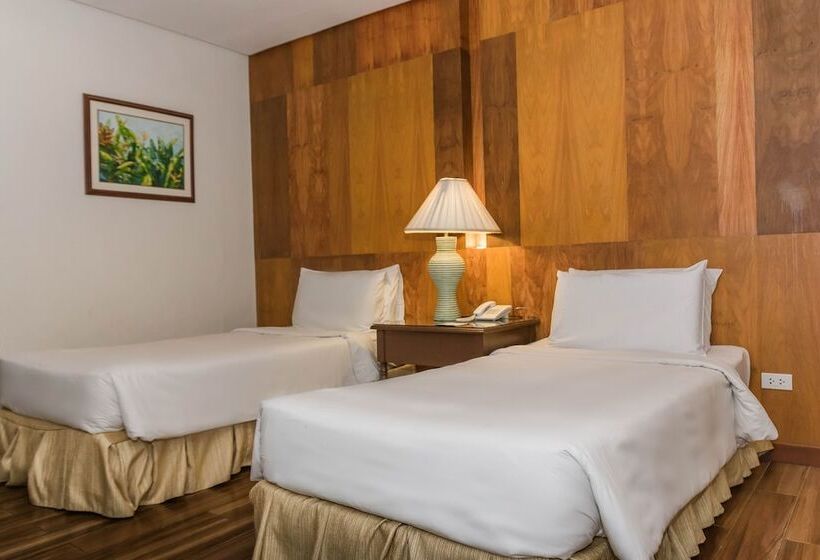 اتاق سوپریور, La Fiesta