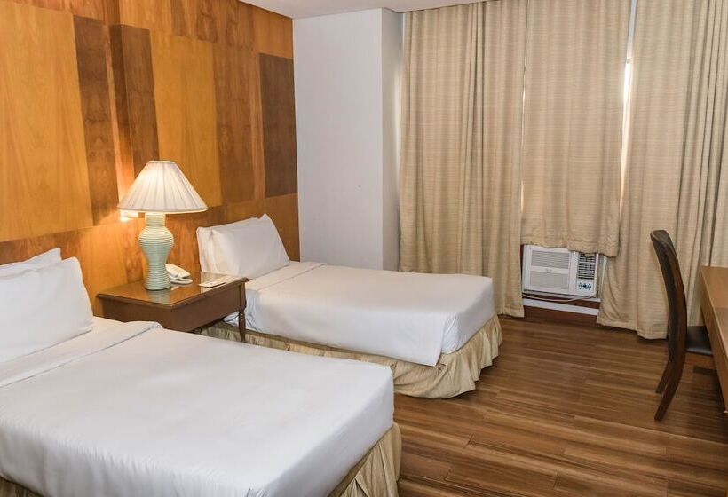 اتاق سوپریور, La Fiesta