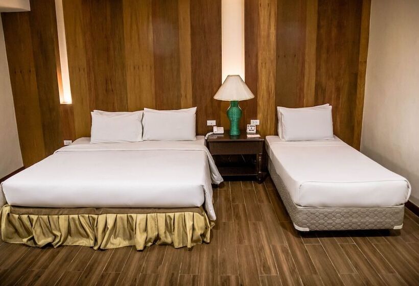 اتاق خانوادگی, La Fiesta