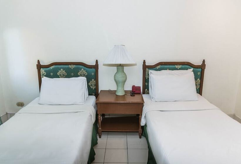 اتاق استاندارد, La Fiesta