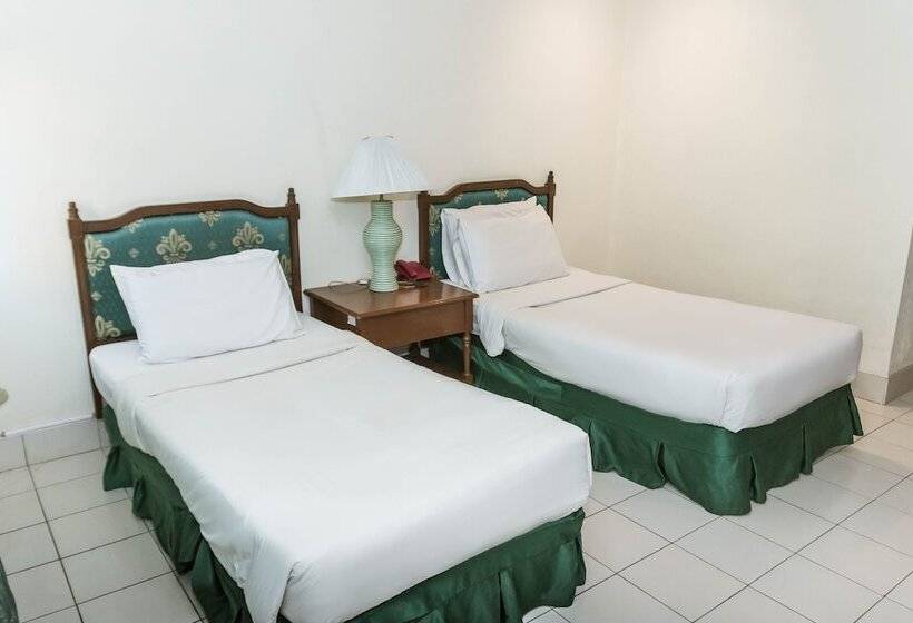 اتاق استاندارد, La Fiesta