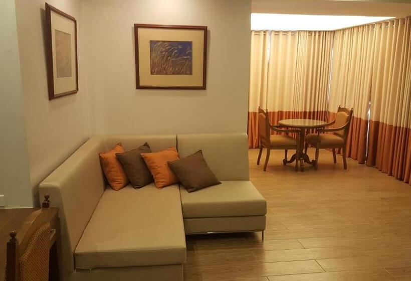 سوییت, La Fiesta