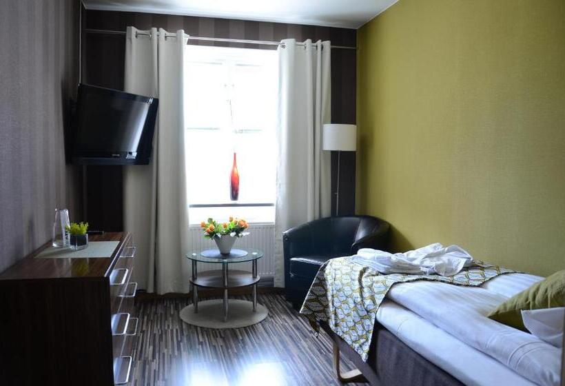 Номер Стандарт Индивидуальный, Rum För Resande