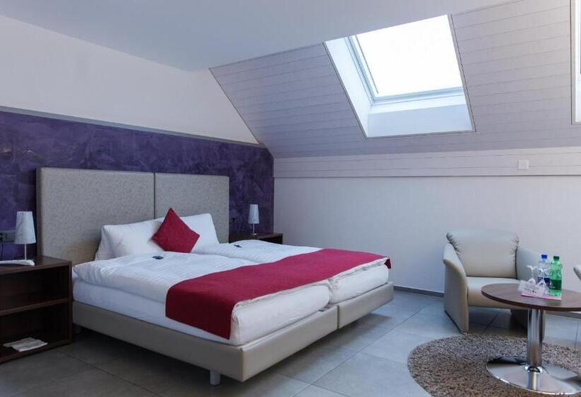 חדר קומפורט, Schäfli Siebnen