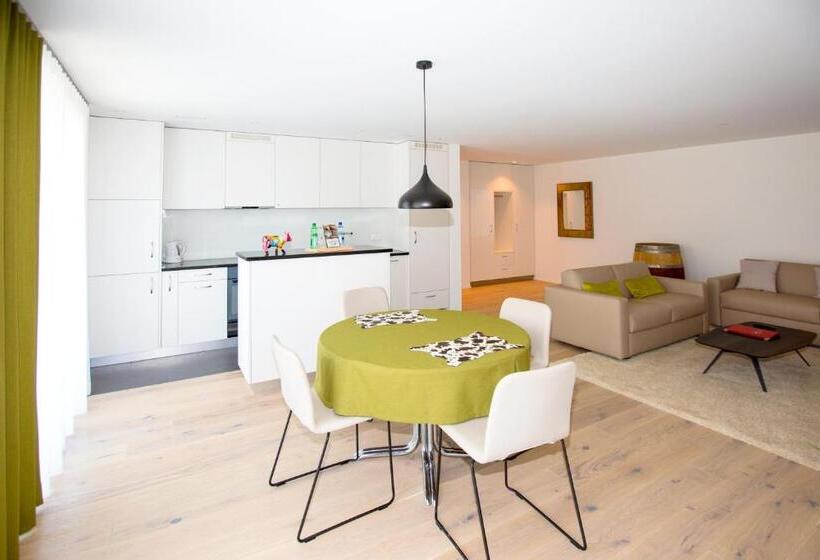 סוויטה עם טרסה, Schäfli Siebnen