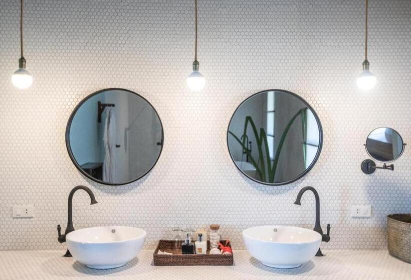 ویلای یک اتاق خوابه با استخر شنا, Kalinaw Resort