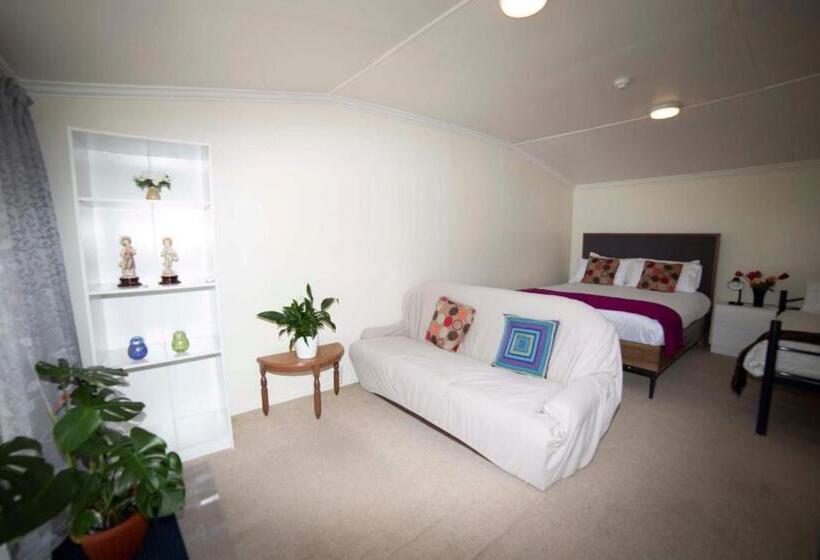 带海景的标准工作室, Surat Bay Lodge By The Sea/backpackers Hostel