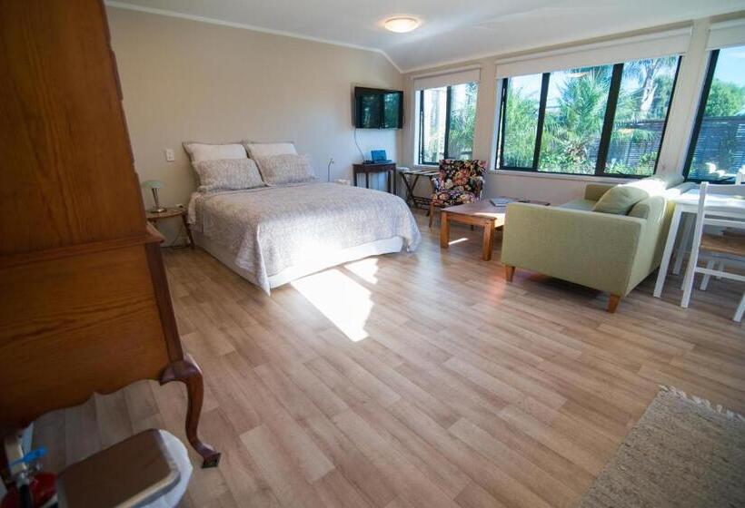 ガーデンビュースタンダードルーム, Terry And Cindy's Bed And Breakfast