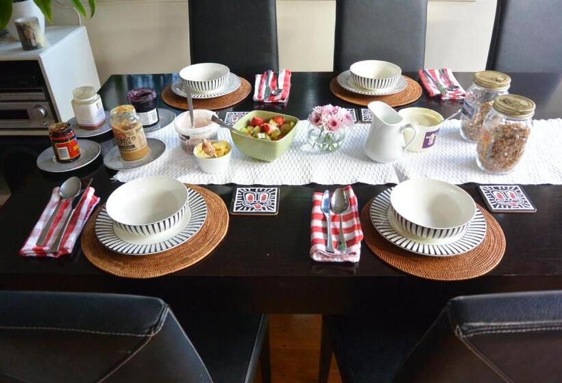 ガーデンビュースタンダードルーム, Terry And Cindy's Bed And Breakfast