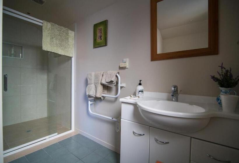 スタンダードルーム, Terry And Cindy's Bed And Breakfast