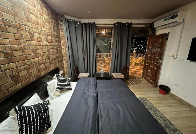 جناح غرفتين نوم, House Of Lights