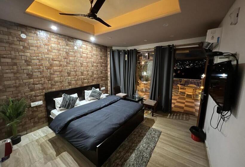 جناح غرفتين نوم, House Of Lights