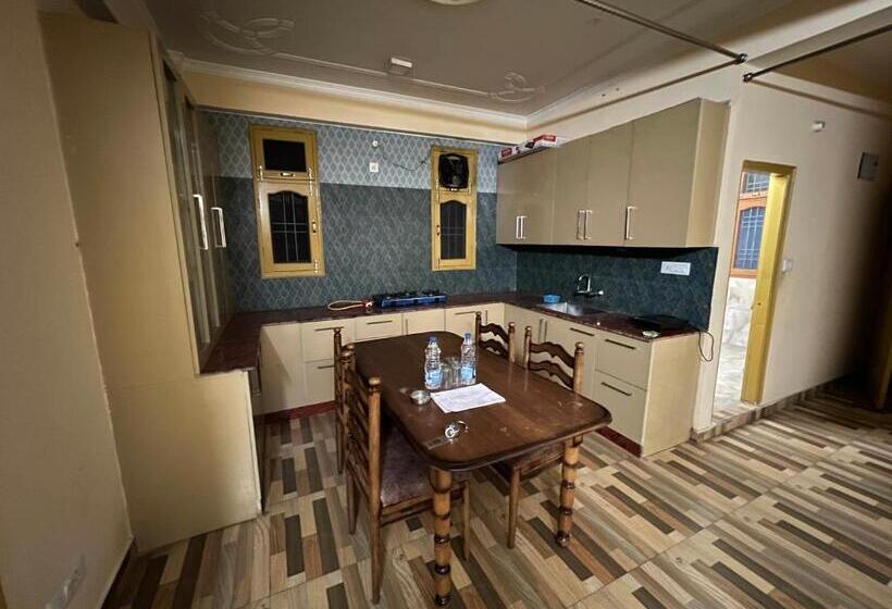 شقة غرفة واحدة ذات إطلالة, House Of Lights