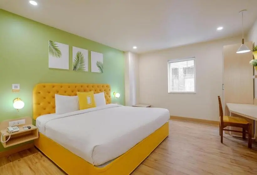 اتاق استاندارد با تخت بزرگ, Bloom Hotel Karol Bagh