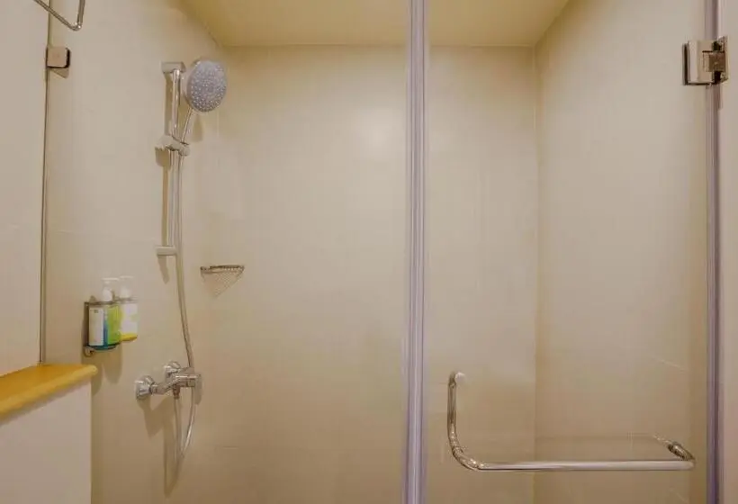 اتاق استاندارد با تخت بزرگ, Bloom Hotel Karol Bagh