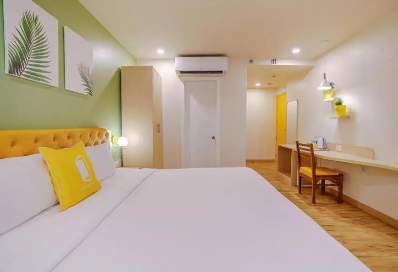 اتاق لوکس, Bloom Hotel Karol Bagh