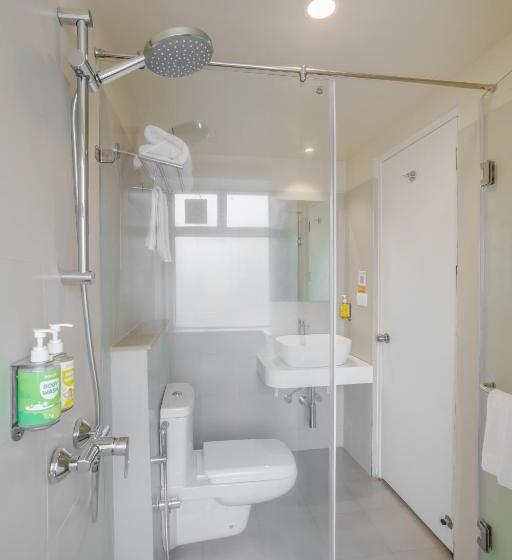 스탠다드 룸, Bloom Hotel   Karol Bagh