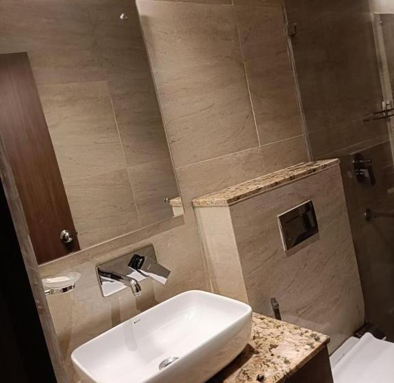 اتاق لوکس, Aurelia Grand Lucknow Couple Friendly
