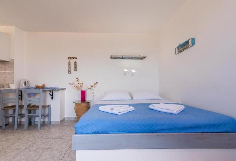 带海景的标准工作室, Polyegos View