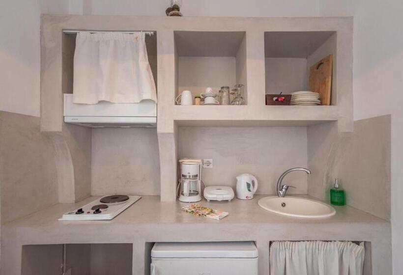 带有一个卧室和海景的高级公寓, Polyegos View