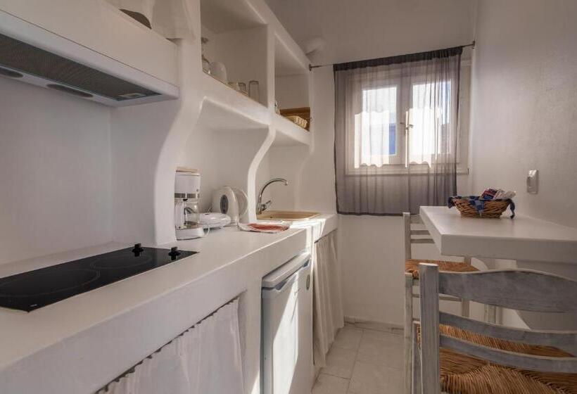 低层单卧公寓, Polyegos View