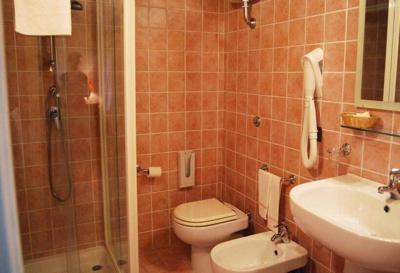 غرفة سوبيريور رباعية, Il Borghetto Beach Club Resort