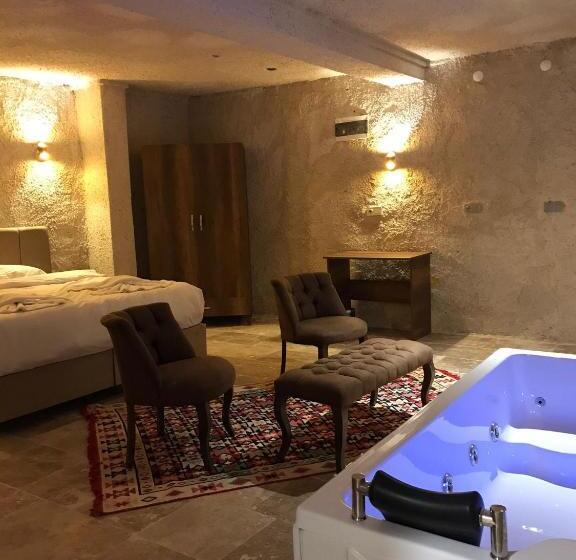 חדר דלוקס, Hydros Cave Suit