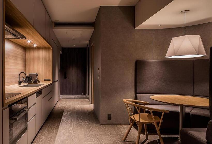 מיטת קינג בסוויטה, Muwa Niseko