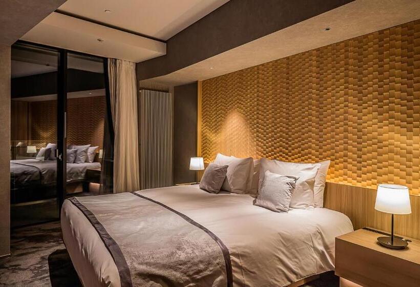 מיטת קינג בסוויטה, Muwa Niseko