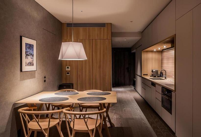 מיטת קינג בסוויטה, Muwa Niseko