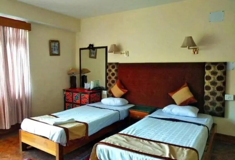デラックスルーム, Phamrong Retreat, Pelling