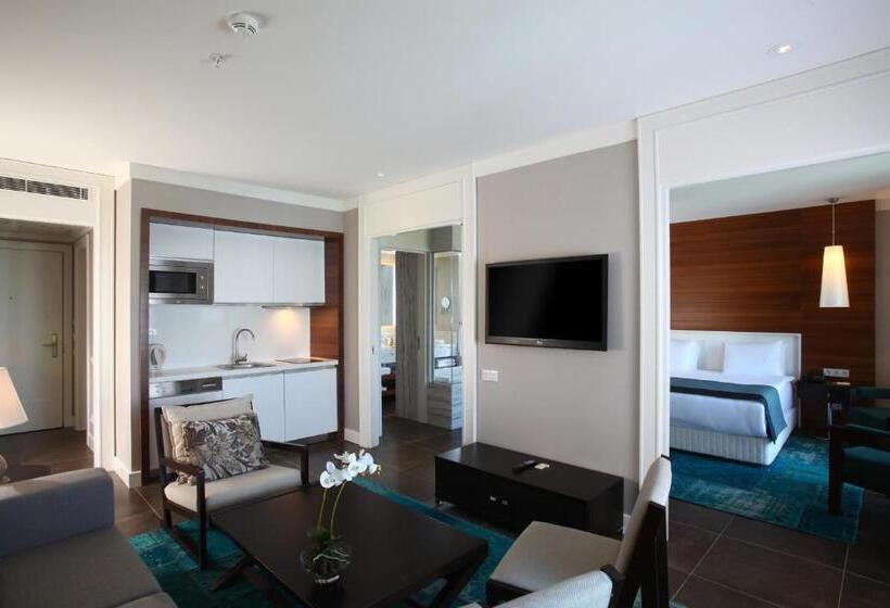 جناح سوبيريور مطل علي البحر, Sundance Suites