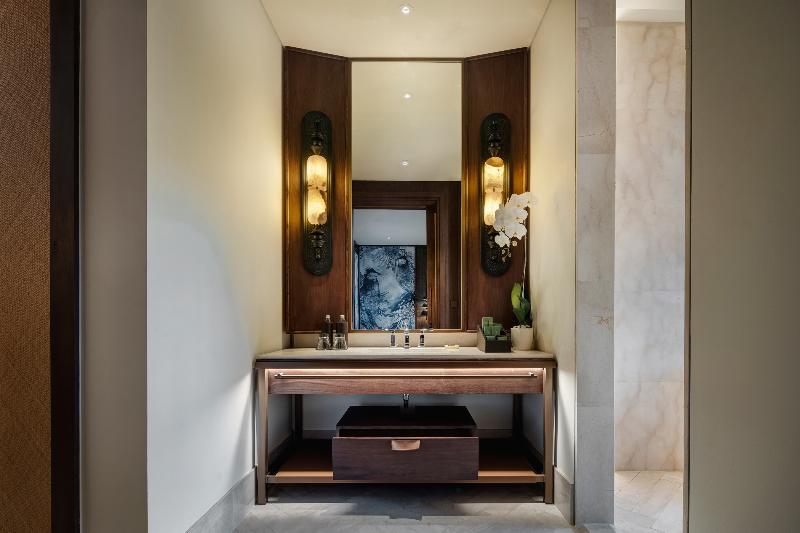 جناح ديلوكس, The Meru Sanur