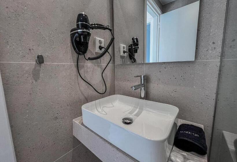 Номер Deluxe Вид на Море, Yaleena Residences