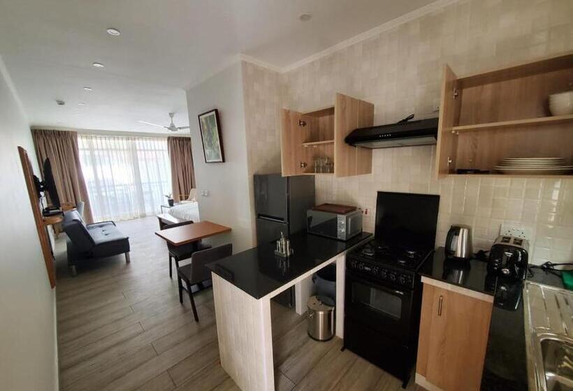 اتاق لوکس, Lakaz Kreol