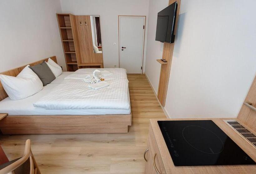 Standard room with outdoor bath, Sonnenschein Hotel & Apartments