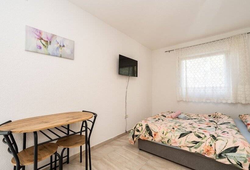 Апартаменты 1 Спальня, Guest House Stipanovi Dvori